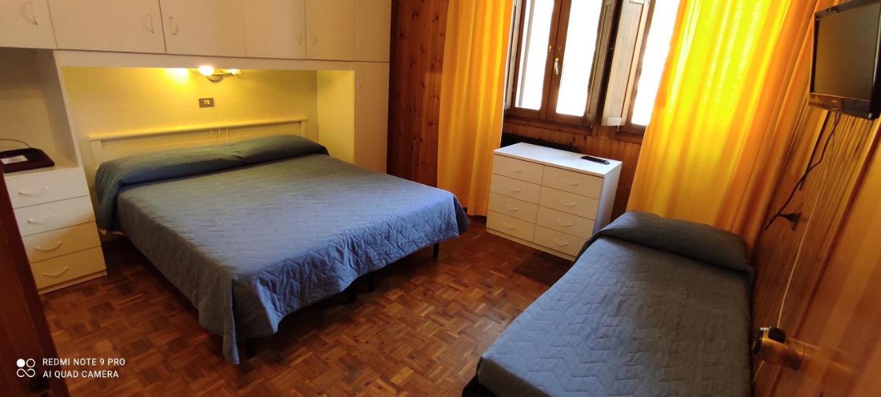 Albergo Centrale سكانو المظهر الخارجي الصورة